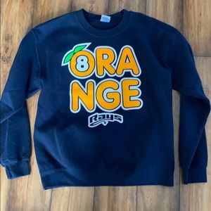 Orange rays crew neck
